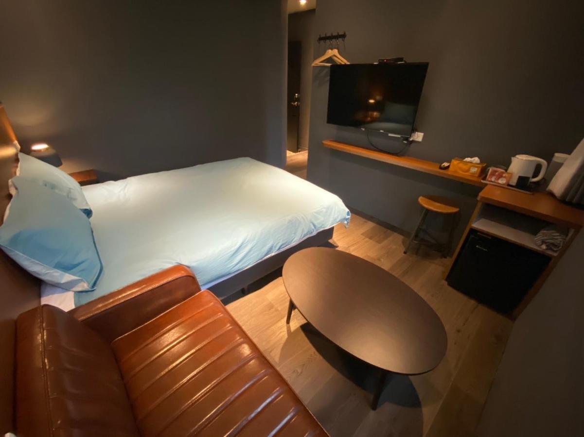 良文旅2館ryou Hotel Vintage - II Ταϊνάν Εξωτερικό φωτογραφία