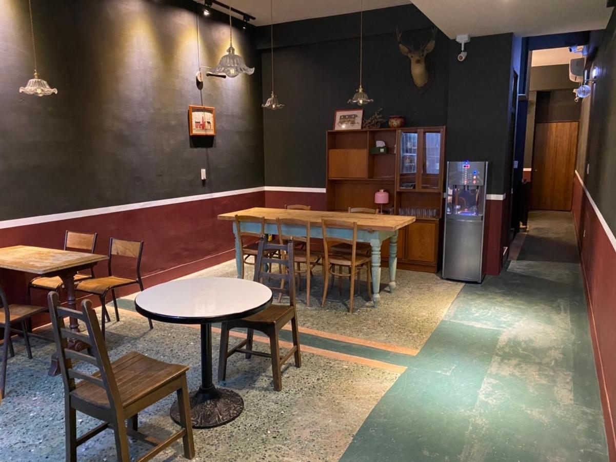 良文旅2館ryou Hotel Vintage - II Ταϊνάν Εξωτερικό φωτογραφία
